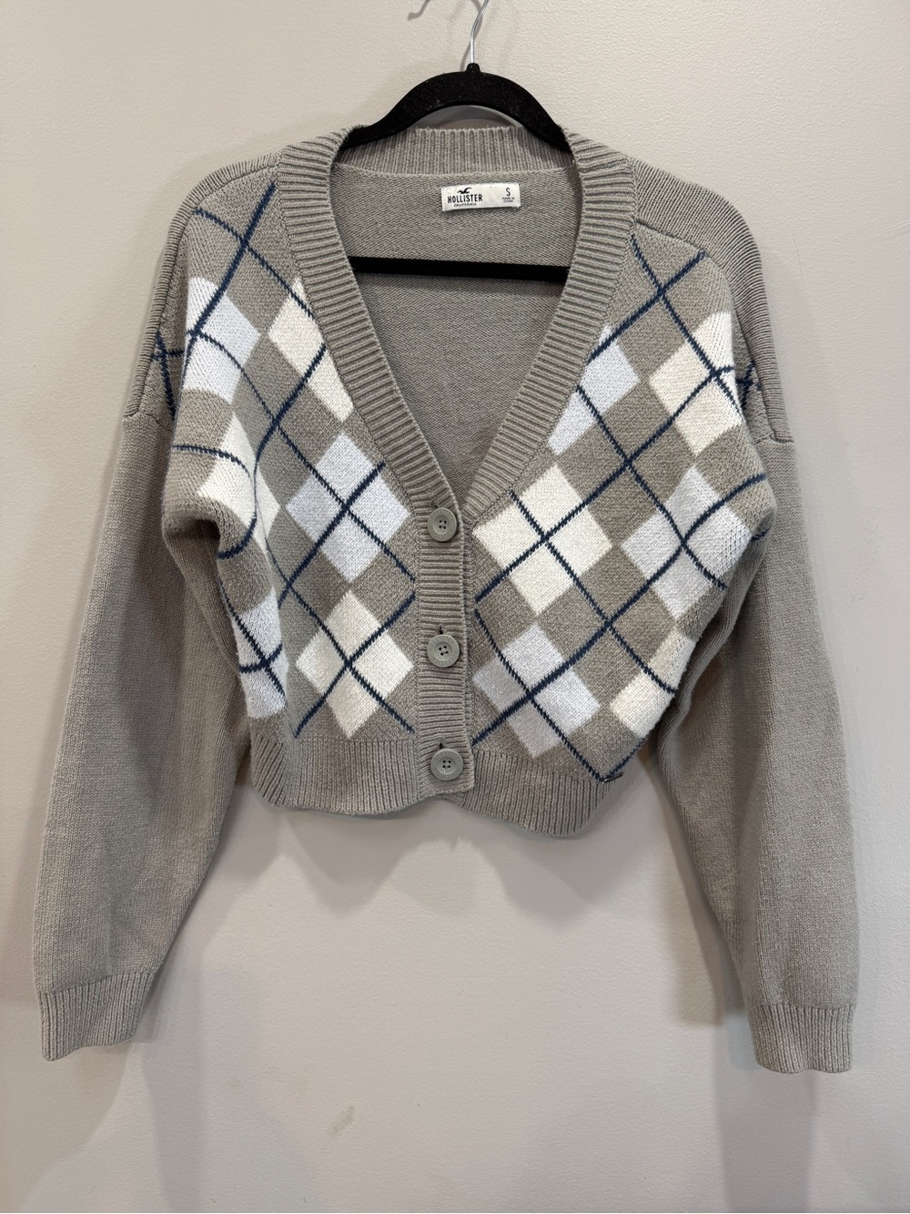 Hollister Cropped Argyle Cardigan in Gray, White, Navy